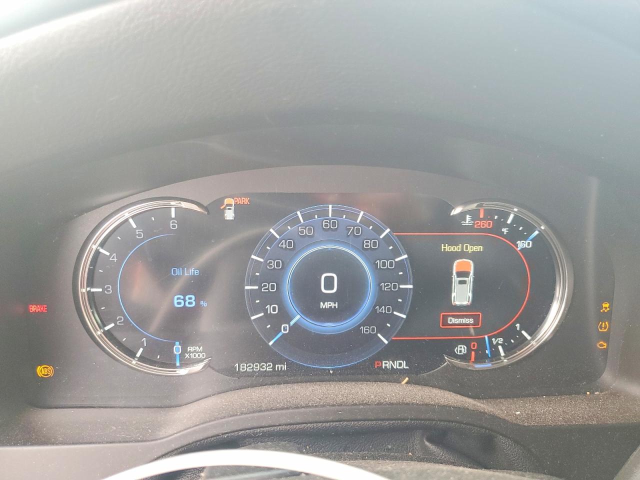 2018 Cadillac Escalade VIN 1GYS3BKJXJR368601 photo 9