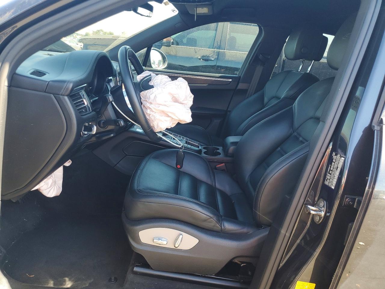 2020 Porsche Macan VIN WP1AG2A51LLB55521 photo 7