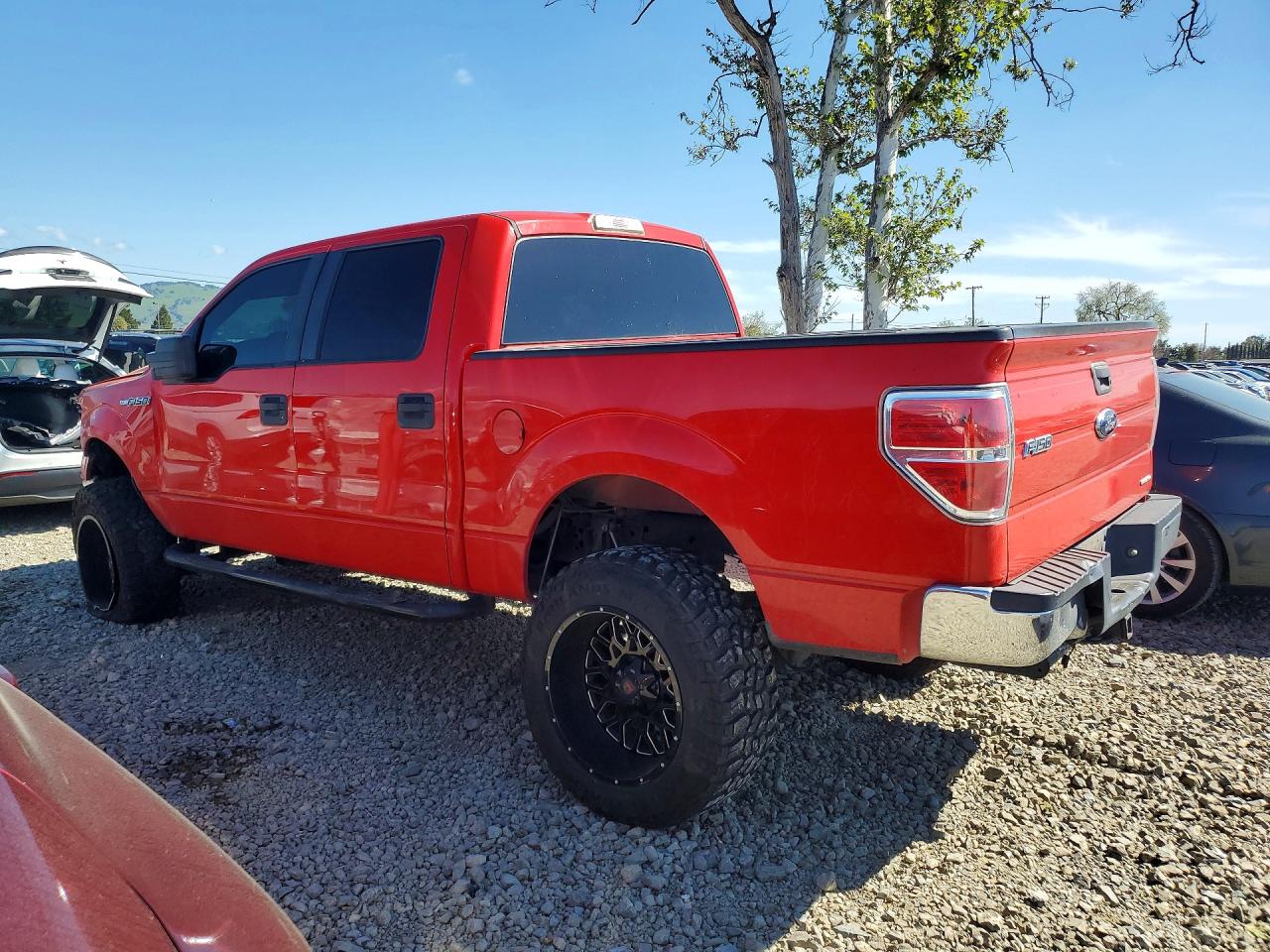 2011 Ford F150 VIN 1FTFW1CF1BFA87549 photo 2