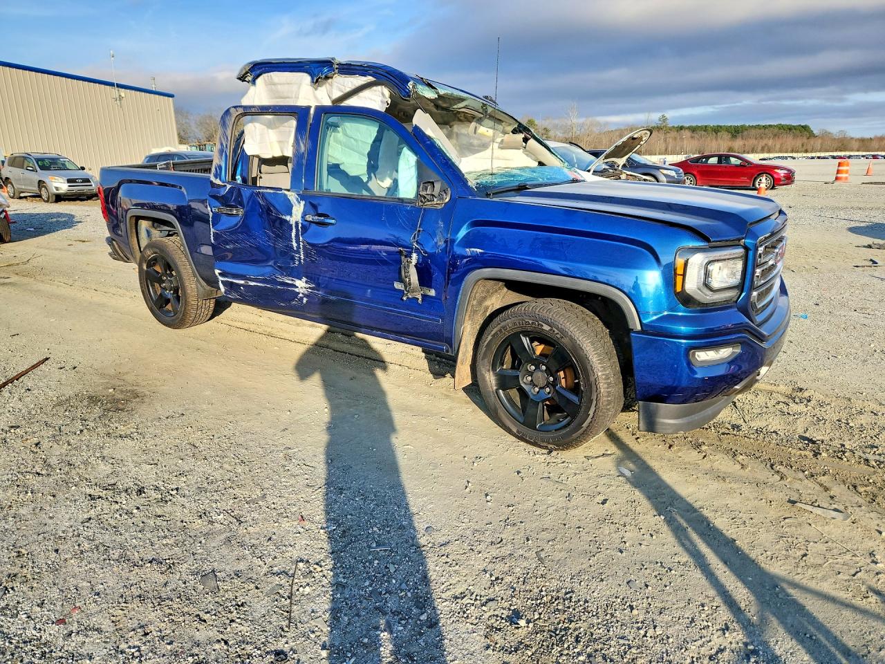 2016 GMC All models VIN 1GTR1LEH5GZ402607 photo 4