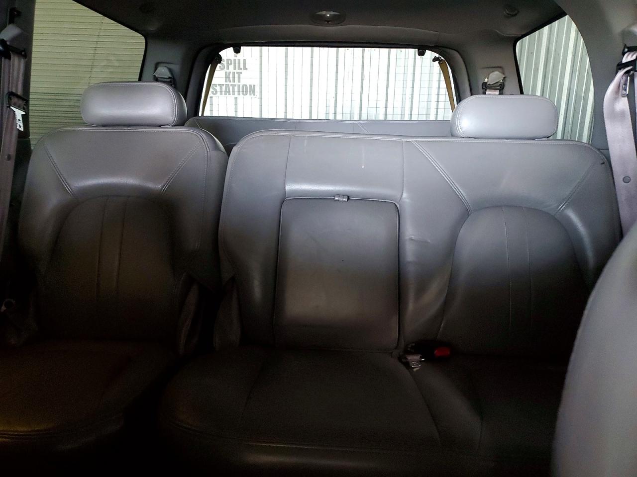 2002 Ford Expedition VIN 1FMPU18L12LA58011 photo 10