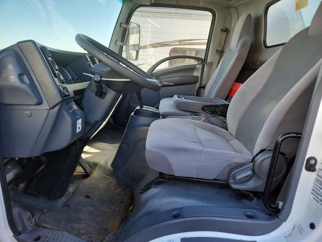 2017 Isuzu Npr hd VIN JALC4W160H7002193 photo 7
