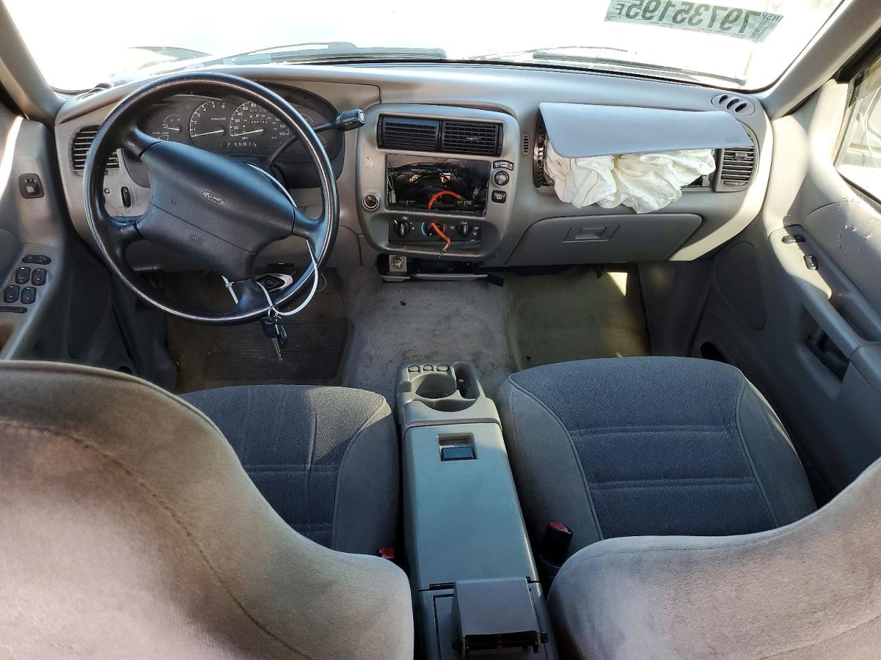 1998 Ford Explorer VIN 1FMZU32X7WZC14586 photo 8