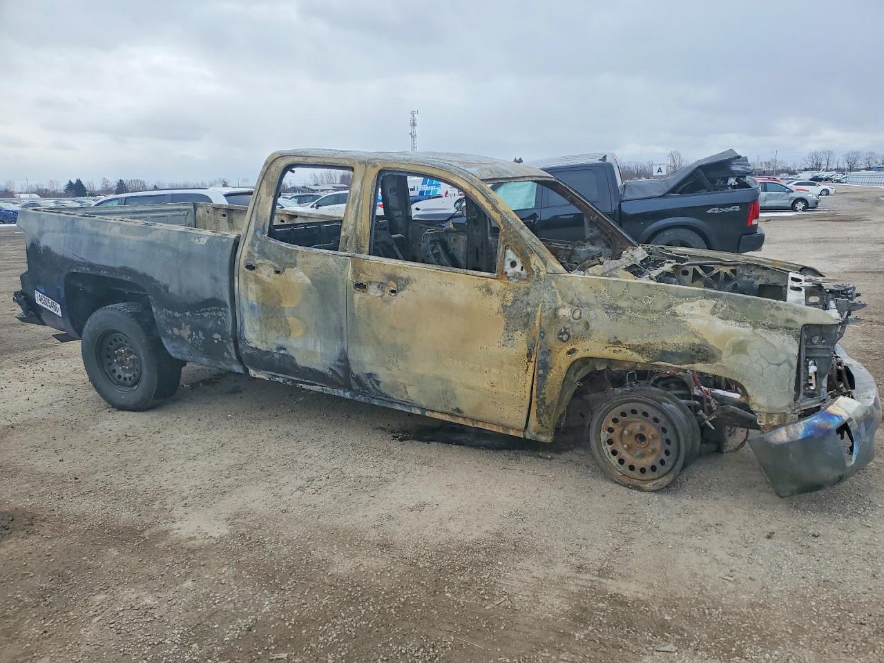 2017 CHEV Silverado VIN 1GCRCREH8HZ326881 photo 4
