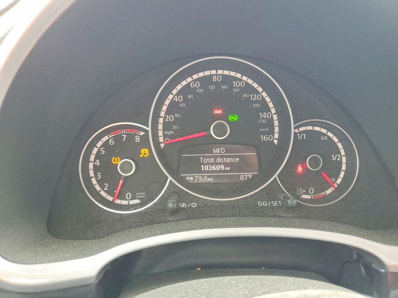 2016 Volkswagen Beetle VIN 3VW517AT2GM804678 photo 9