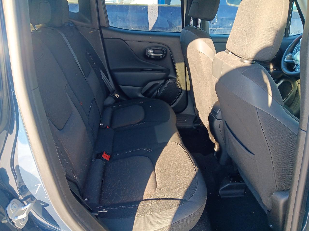 2023 Jeep Renegade VIN ZACNJDB13PPP40188 photo 10