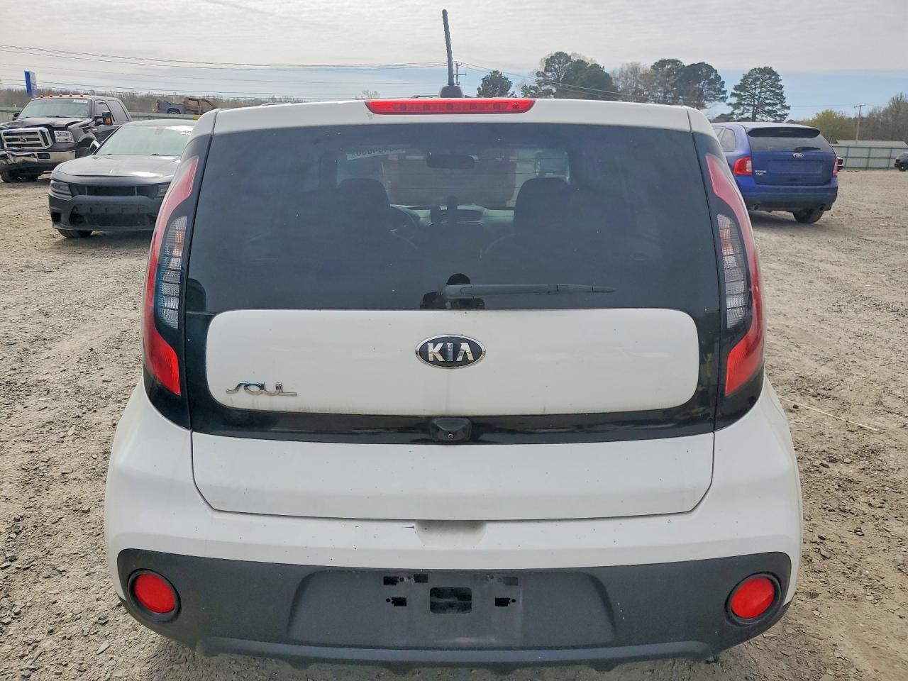 2019 Kia Soul base VIN KNDJN2A23K7642403 photo 6