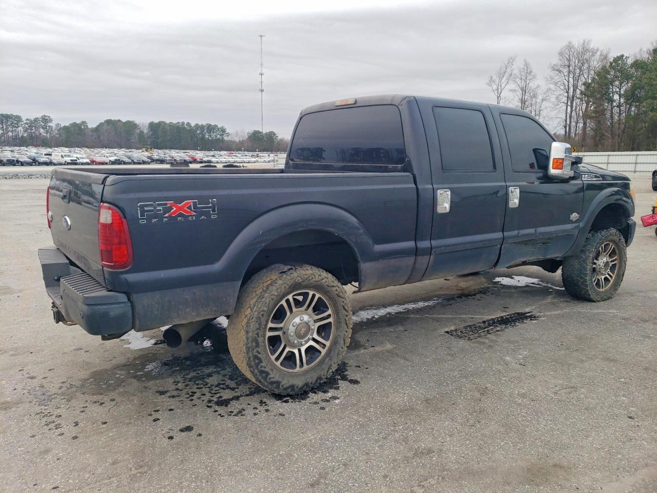 2011 Ford F250 VIN 1FT7W2BTXBEB23665 photo 3