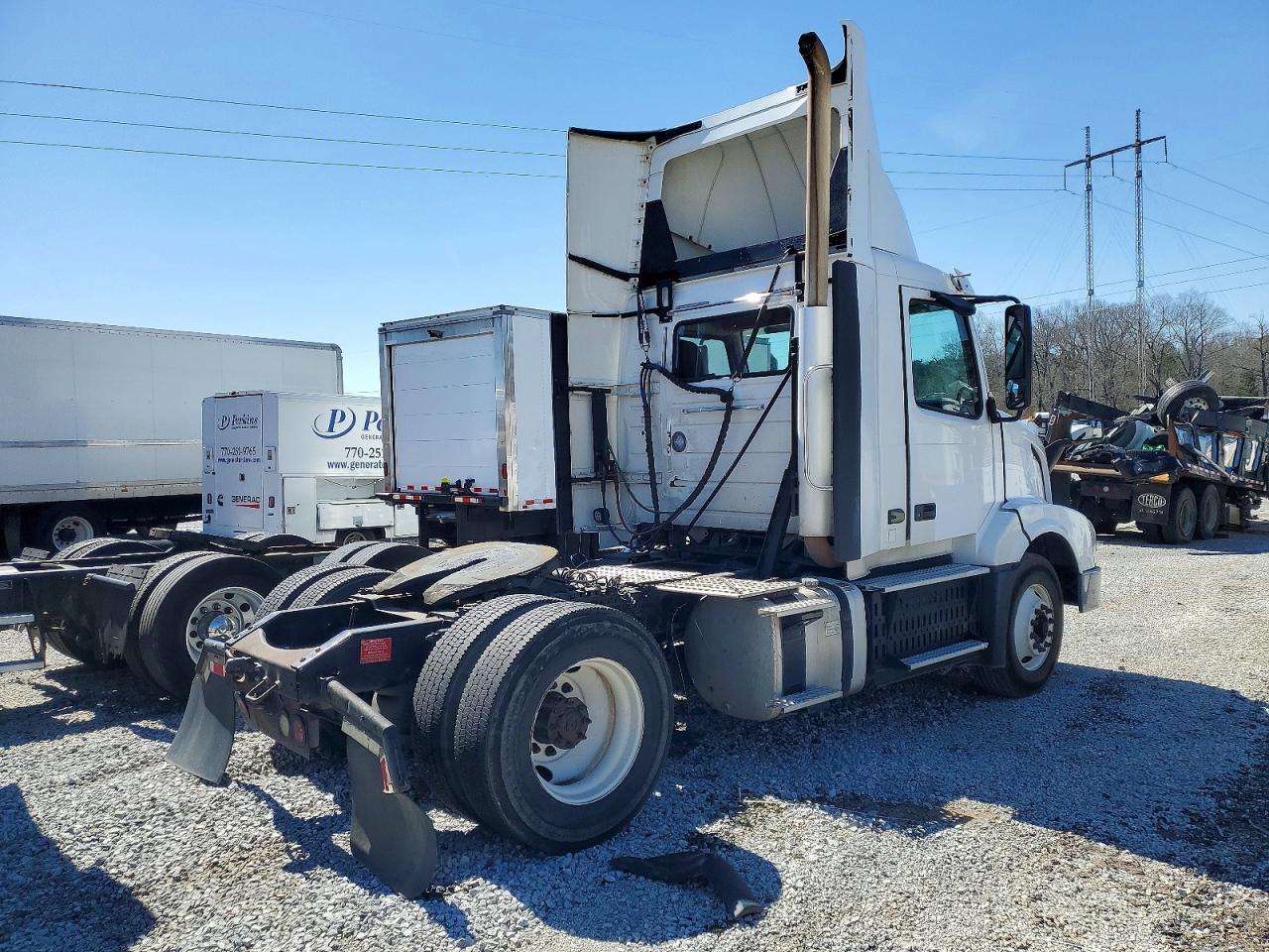 2017 Volvo Vn VIN 4V4N39TG2HN987987 photo 4