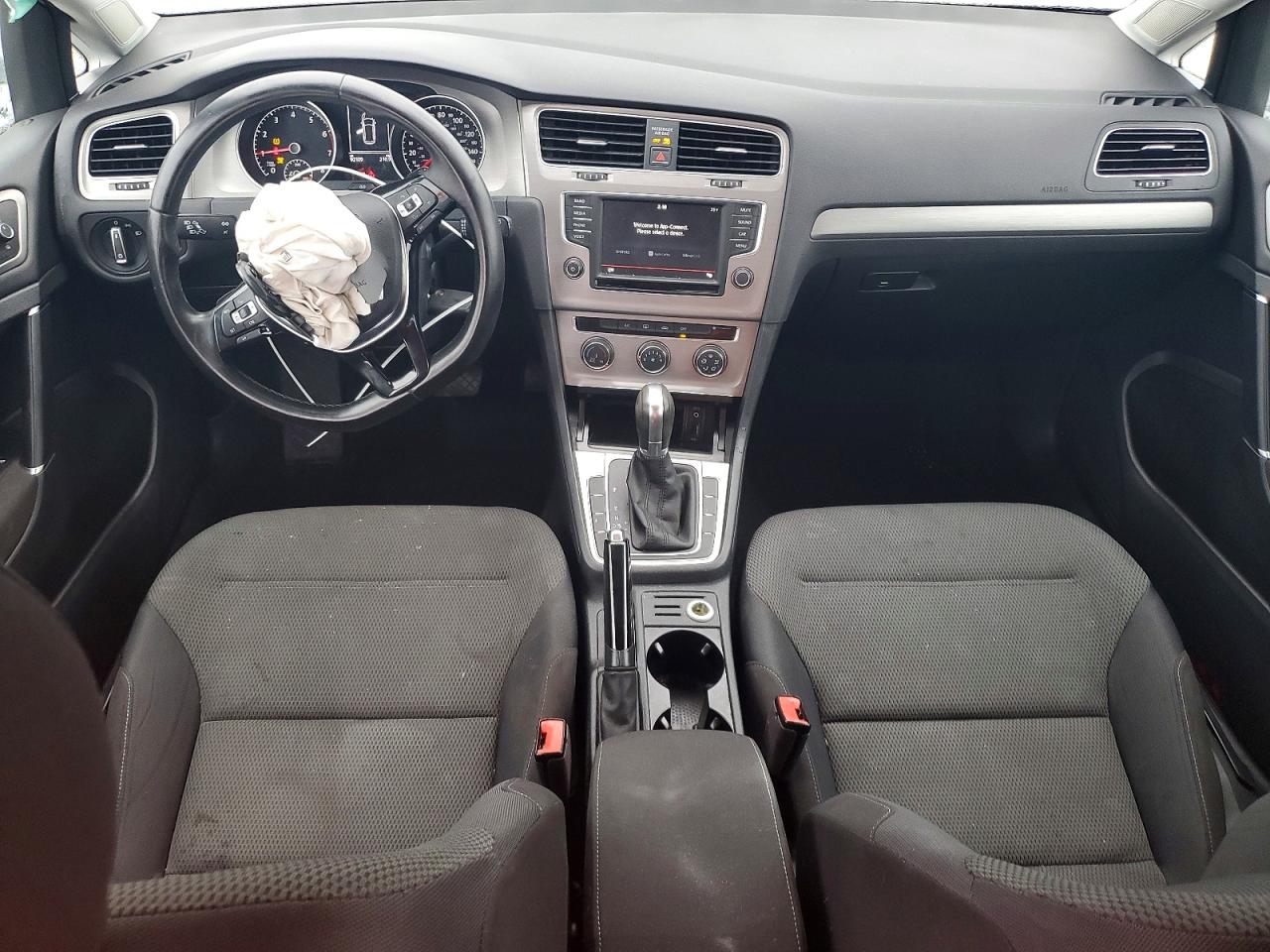 2016 Volkswagen Golf VIN 3VWC17AU3GM516457 photo 8