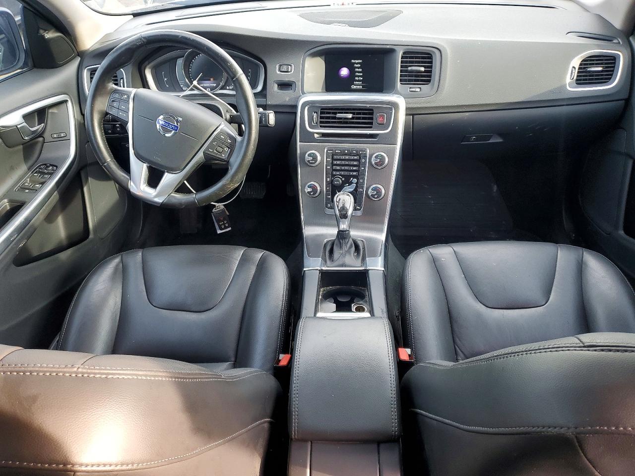 2016 Volvo V60 VIN YV1612SM1G1325337 photo 8