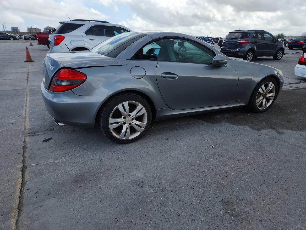 2009 Mercedes-Benz Slk VIN WDBWK58F99F191226 photo 3