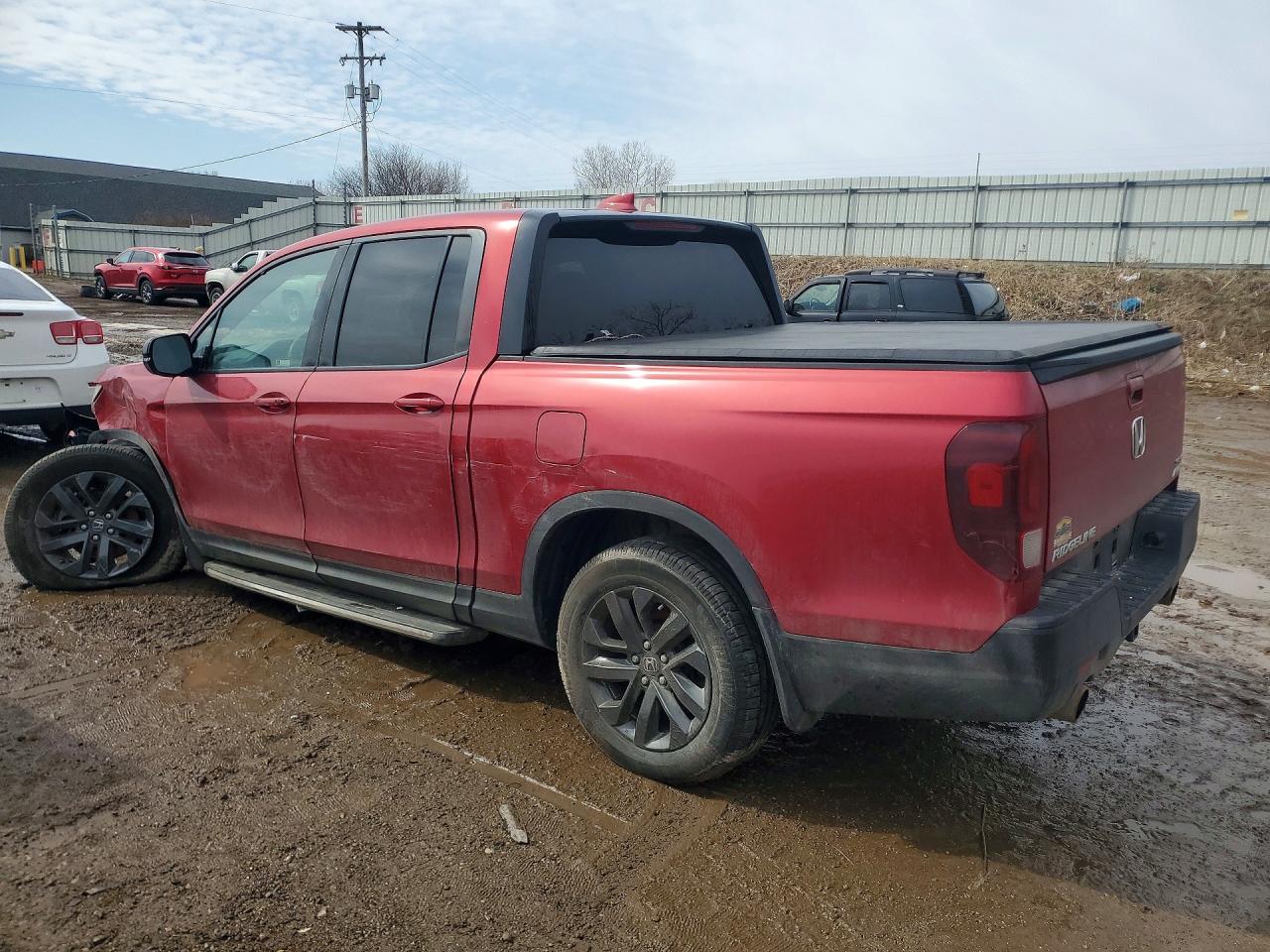 2022 HONDA Ridgeline VIN 5FPYK3F1XNB011974 photo 2