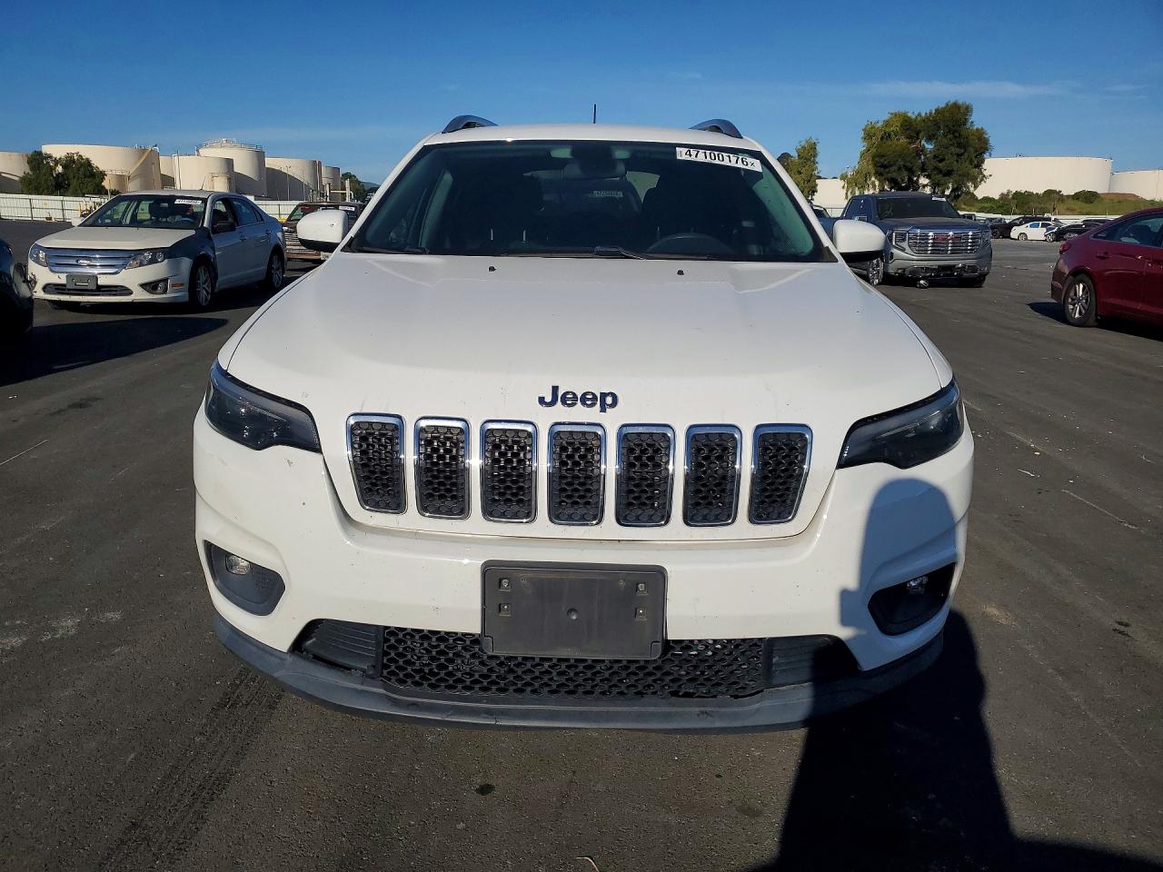2019 Jeep Cherokee l VIN 1C4PJLCB6KD215405 photo 5