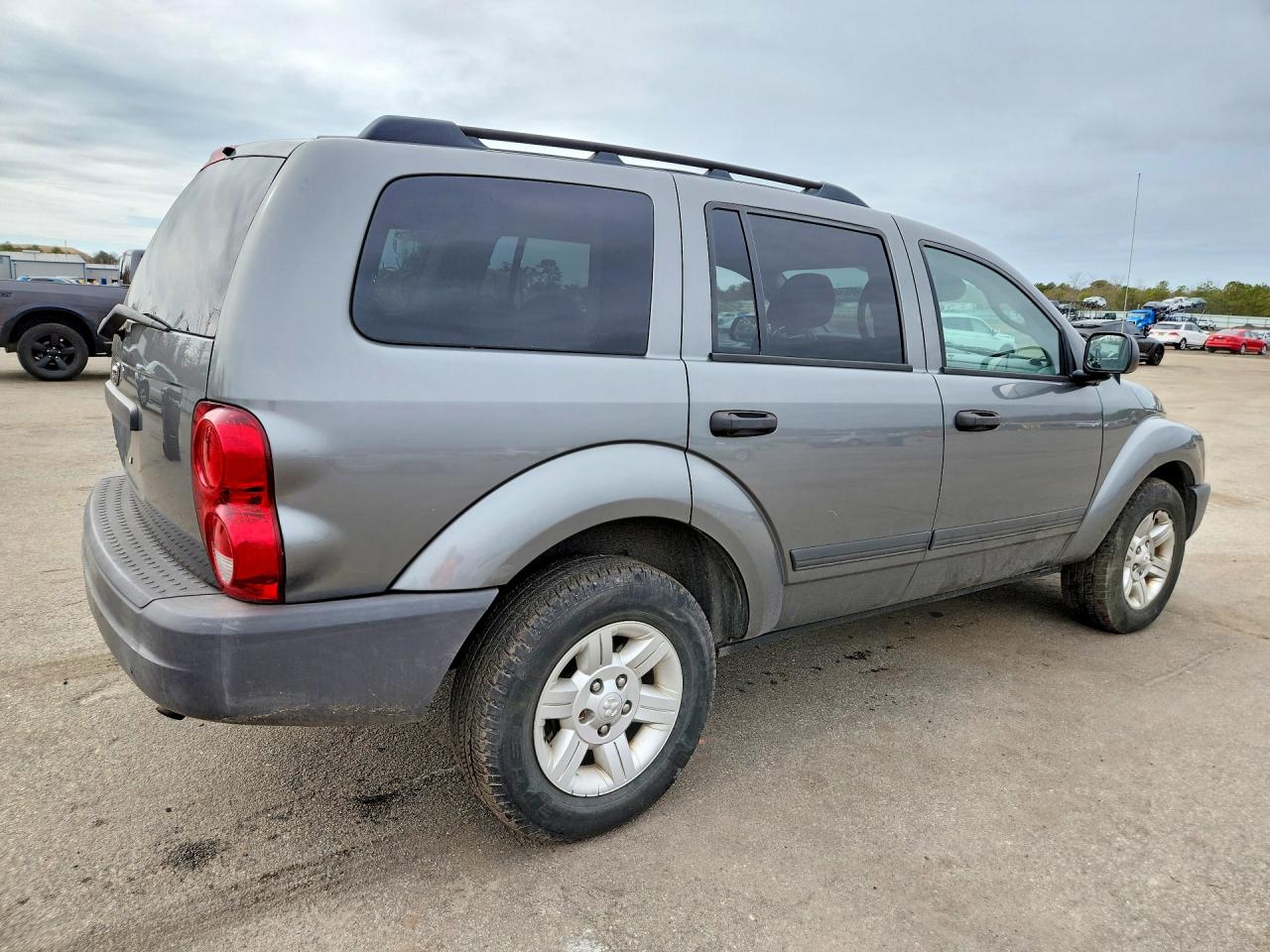 2005 DODGE Durango VIN 1D4HD38N45F589781 photo 3