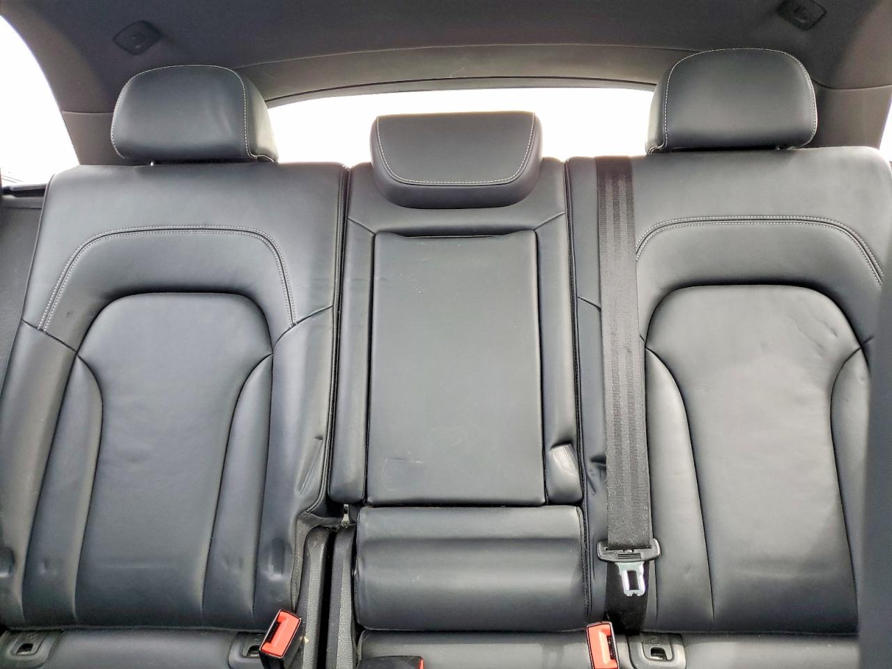 2016 Audi Sq5 VIN WA1CCAFP9GA061344 photo 10