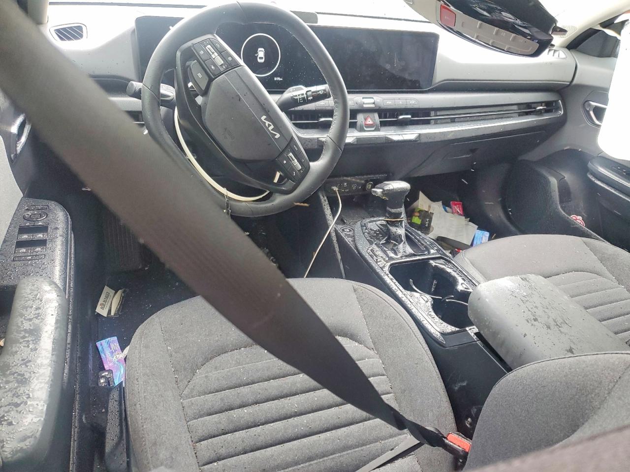 2025 Kia All other VIN 3KPFU4DE6SE211435 photo 8