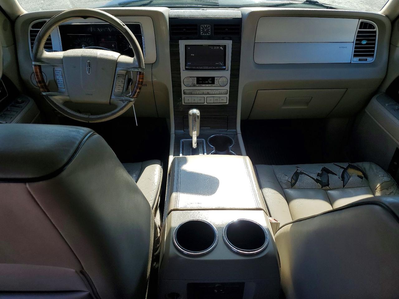 2007 LINCOLN Navigator VIN 5LMFU27547LJ25175 photo 8