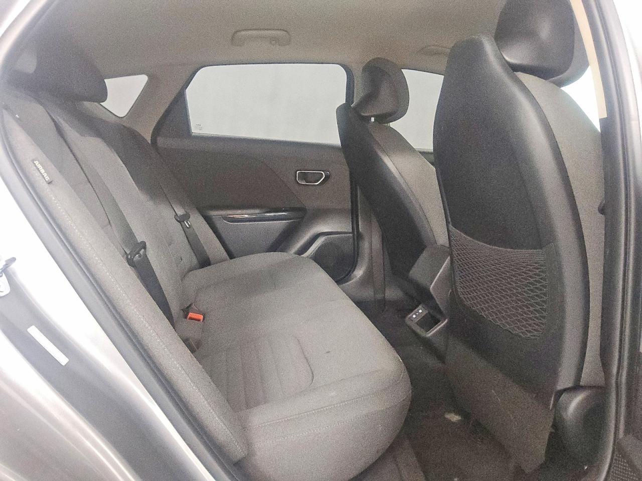 2025 Kia All other VIN 3KPFU4DE2SE144719 photo 10