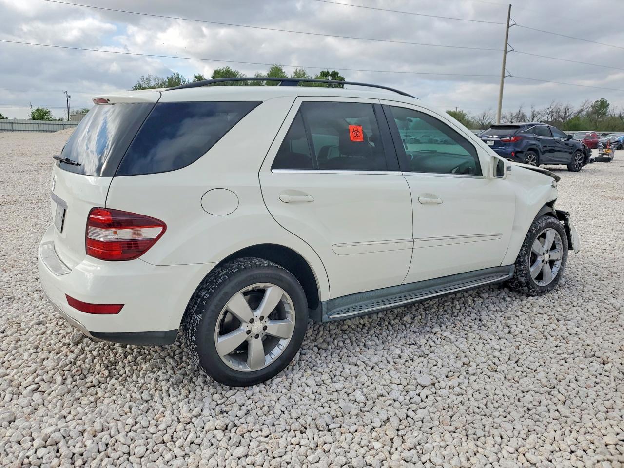 2011 Mercedes-Benz M-class VIN 4JGBB5GB4BA682316 photo 3