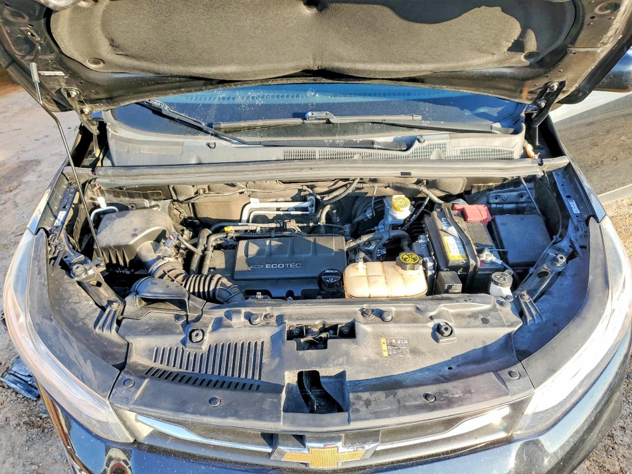2018 Chev Trax VIN 3GNCJPSB6JL420200 photo 12