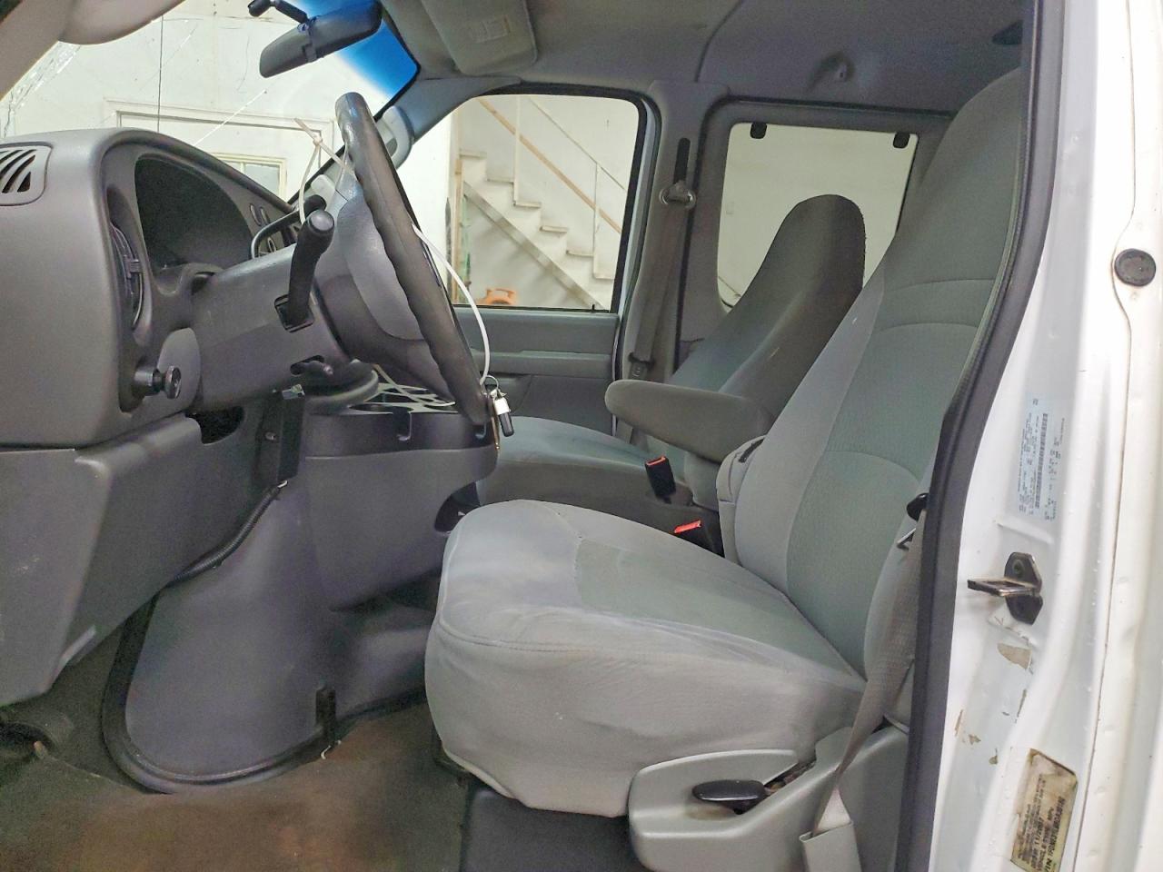 2008 Ford Econoline VIN 1FDNE31L98DA30180 photo 7