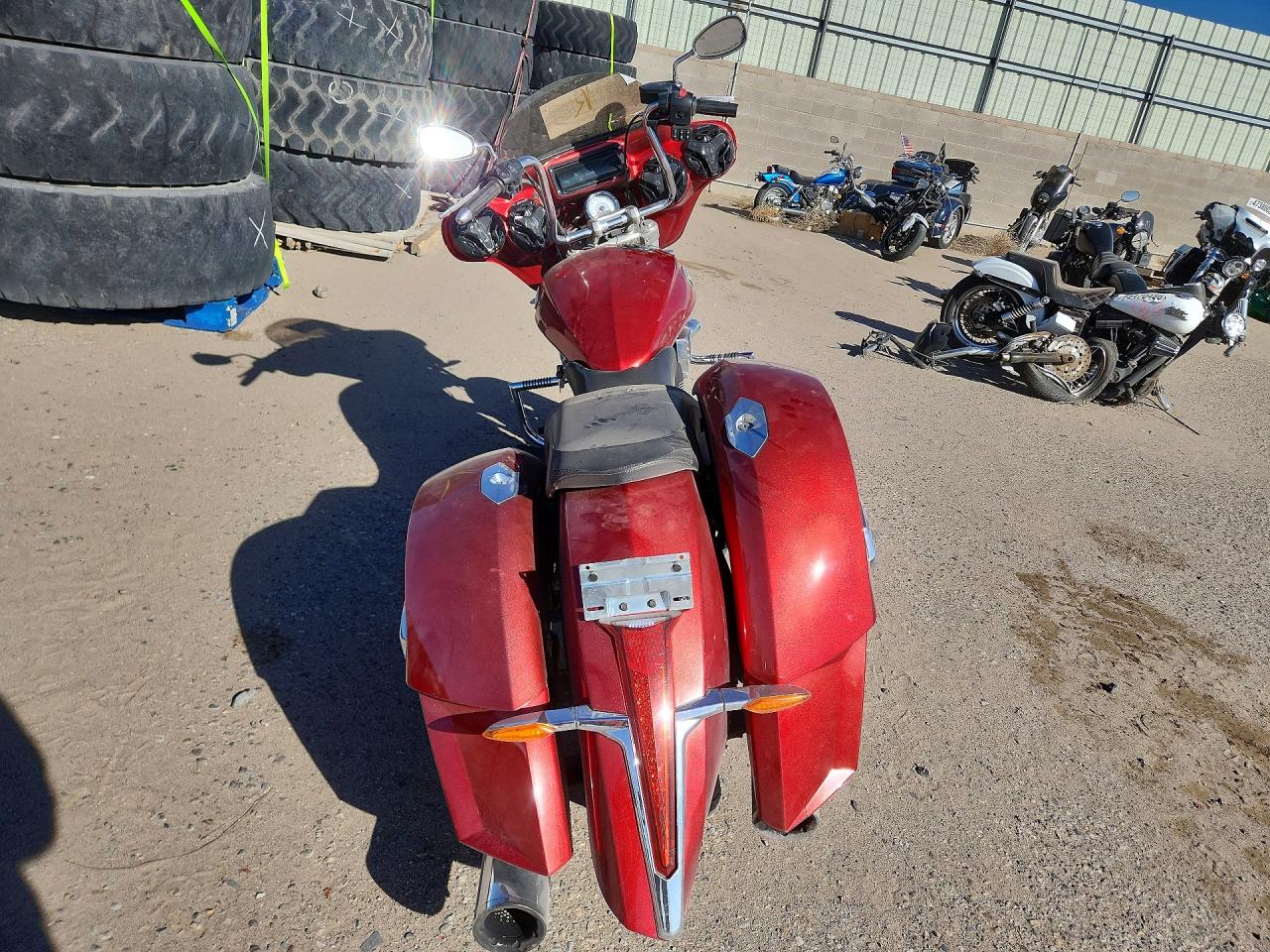 2012 Victory Motorcycle VIN 5VPBW36N3C3008609 photo 4