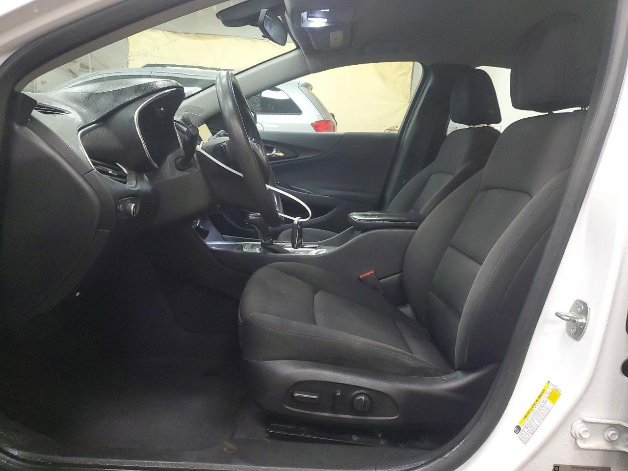 2019 Chevrolet Malibu VIN 1G1ZD5ST7KF149191 photo 7