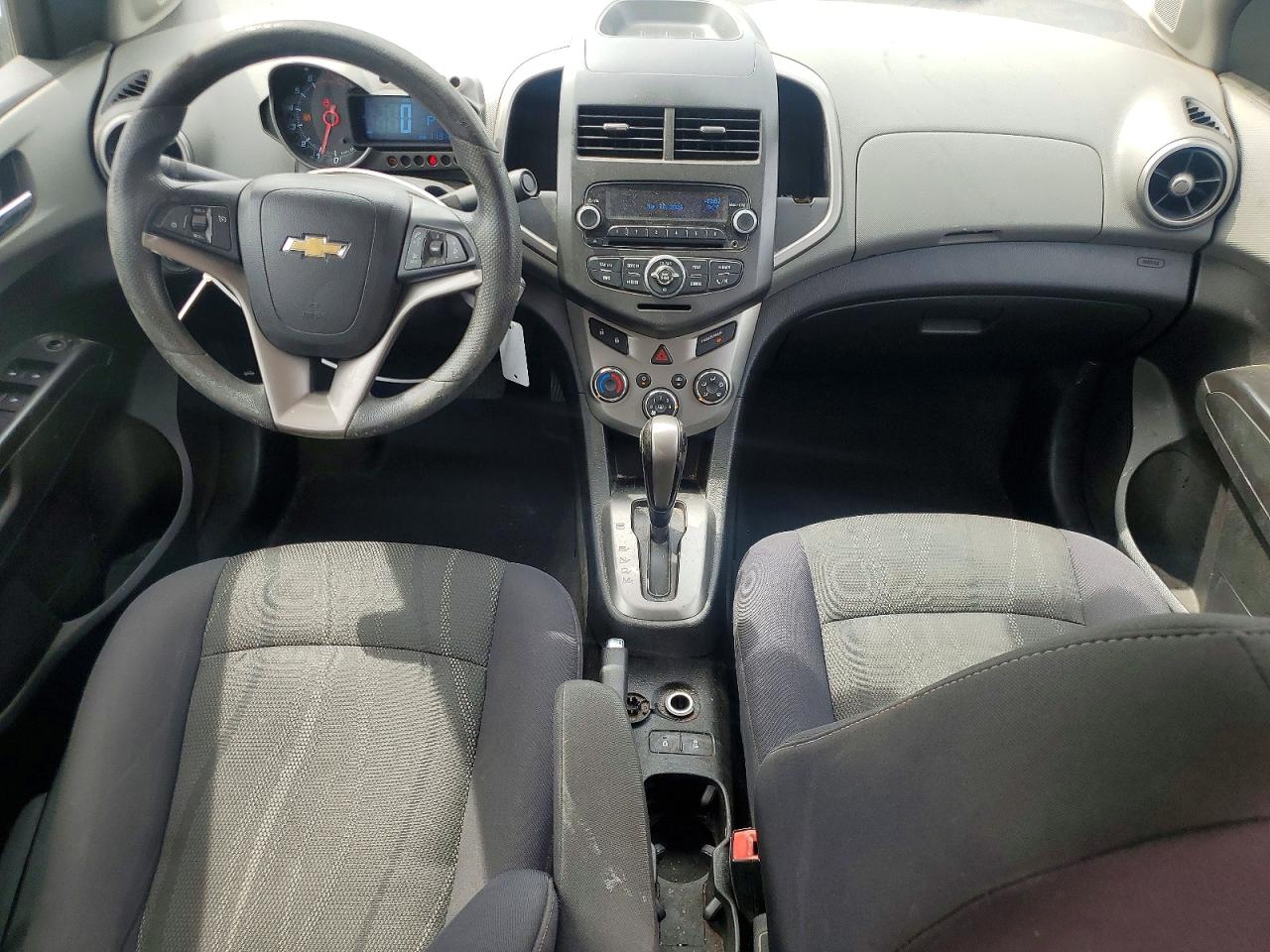 2013 Chev Sonic VIN 1G1JC5SGXD4210681 photo 8