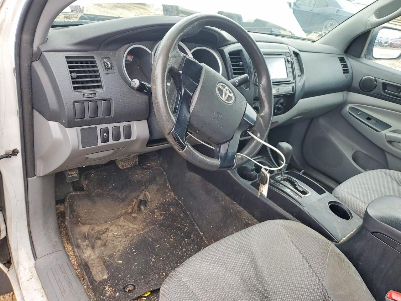 2014 Toyota Tacoma VIN 5TFTU4GN2EX055669 photo 8