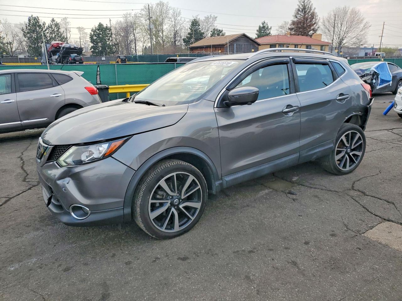 2018 Nissan Rogue VIN JN1BJ1CR9JW261537 photo 1