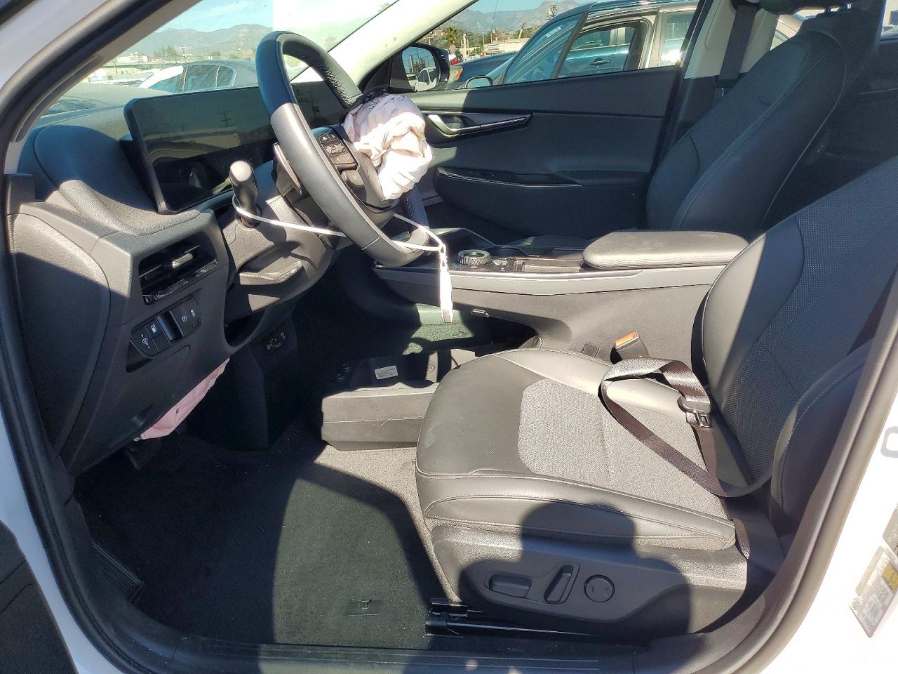 2025 Kia All other VIN 5XYC34JA7SG006653 photo 7