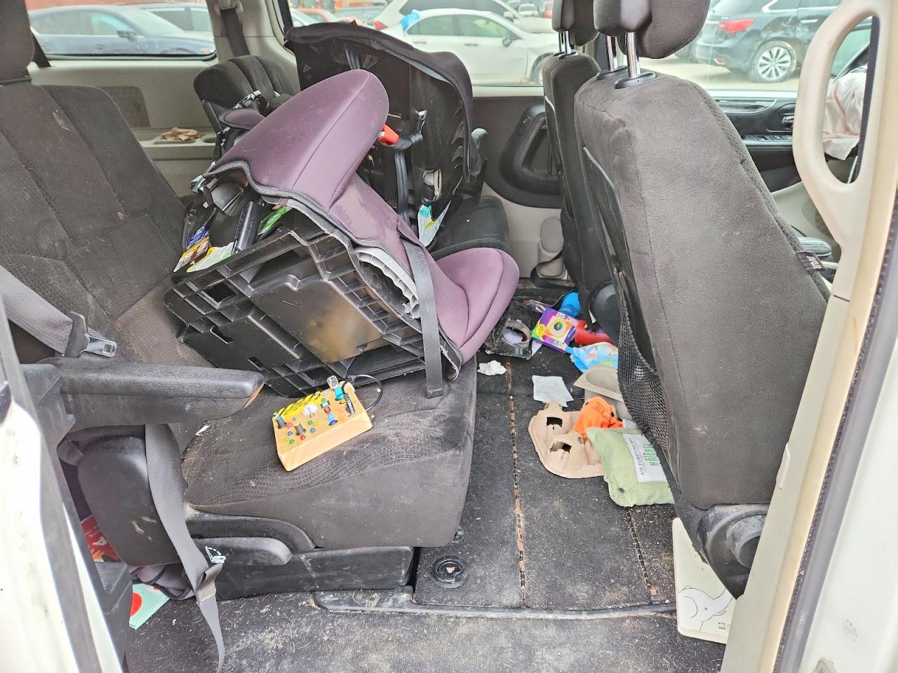 2013 CHRYSLER Minivan VIN 2C4RC1BG0DR674031 photo 11