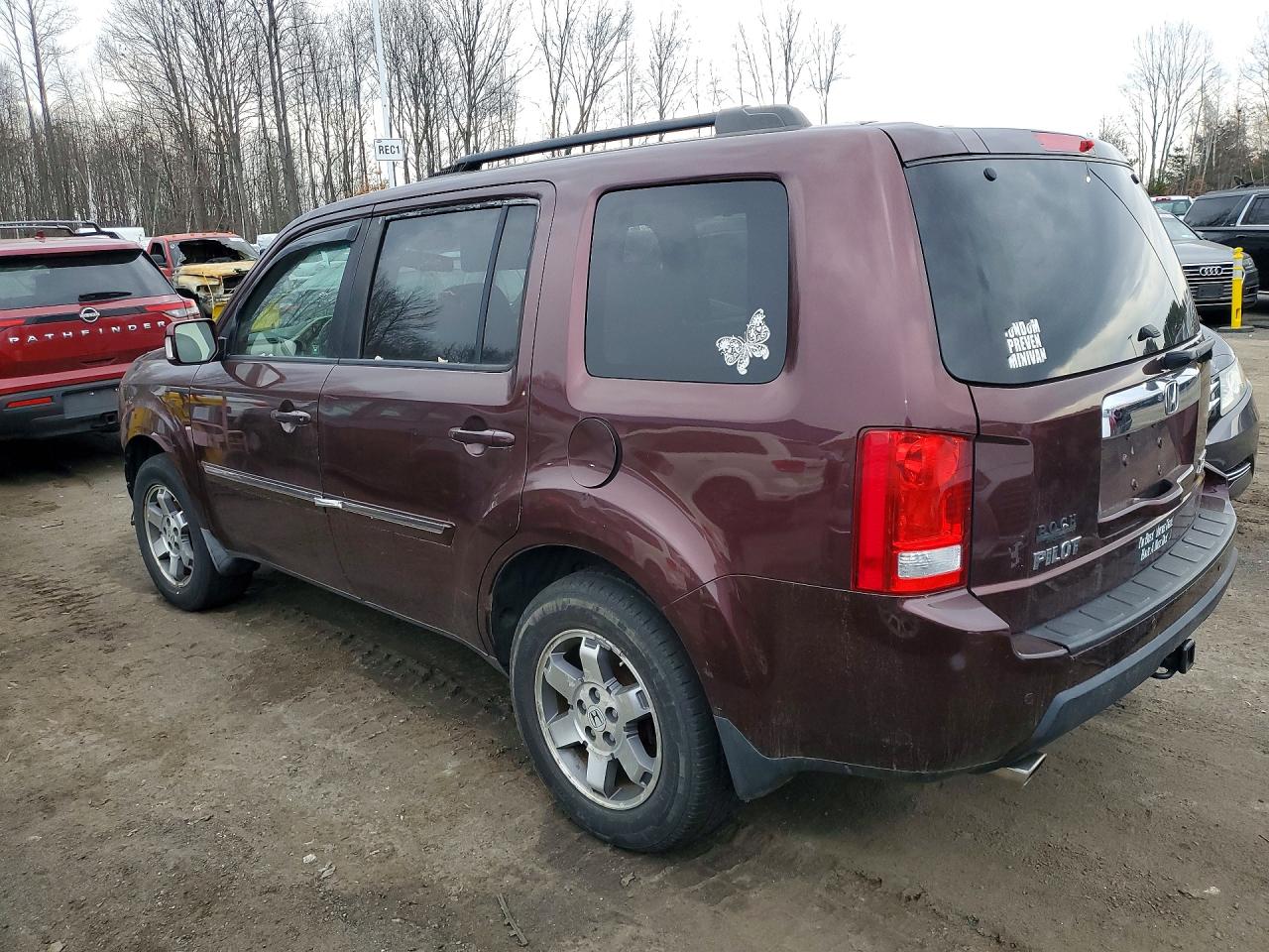 2010 Honda Pilot VIN 5FNYF4H80AB026510 photo 2