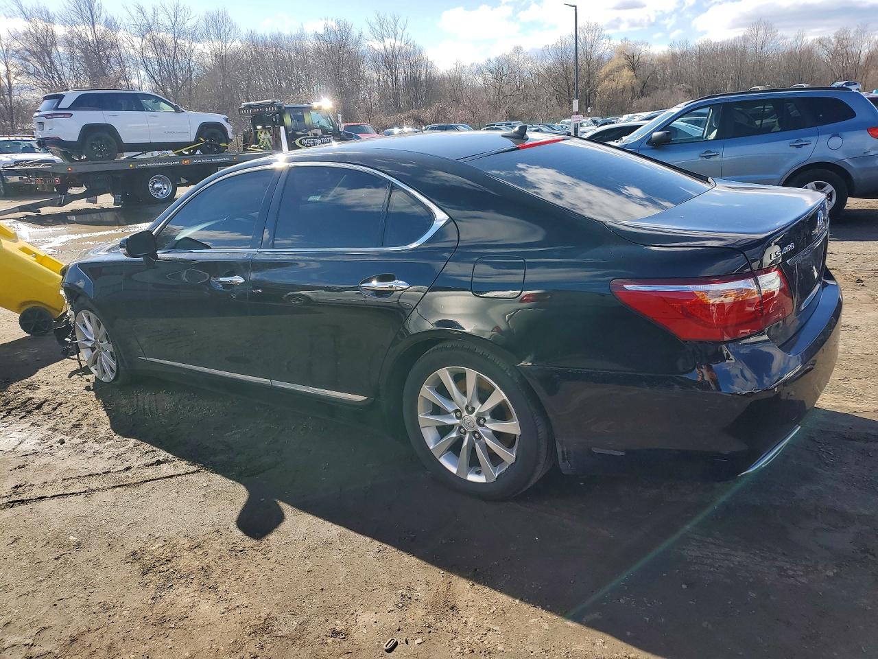 2011 Lexus Ls500 VIN JTHCL5EF8B5010410 photo 2