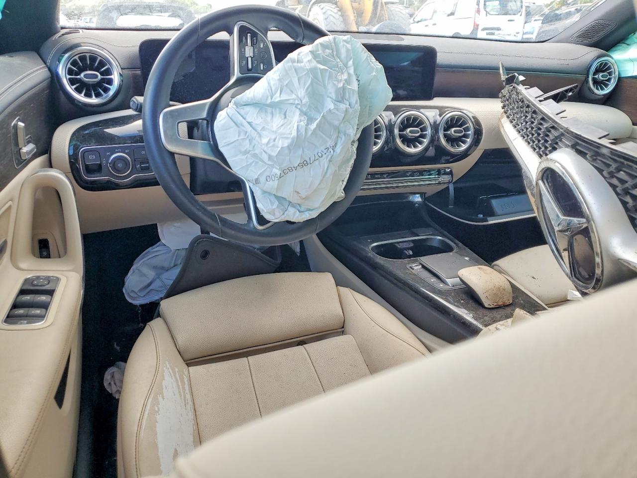 2021 Mercedes-Benz Cla-class VIN W1K5J4GB1MN217573 photo 8