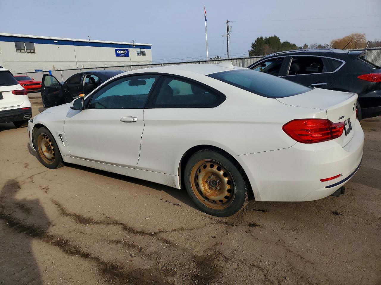 2016 BMW 4 series VIN WBA3N9C52GK250426 photo 2