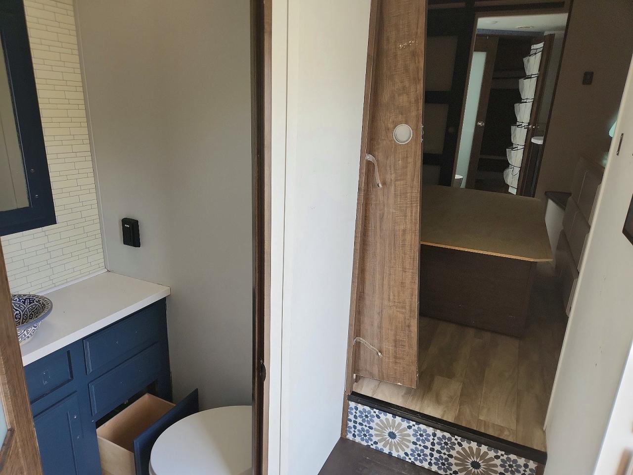 2019 GRAND Solitude VIN 573FS4326K9900627 photo 5