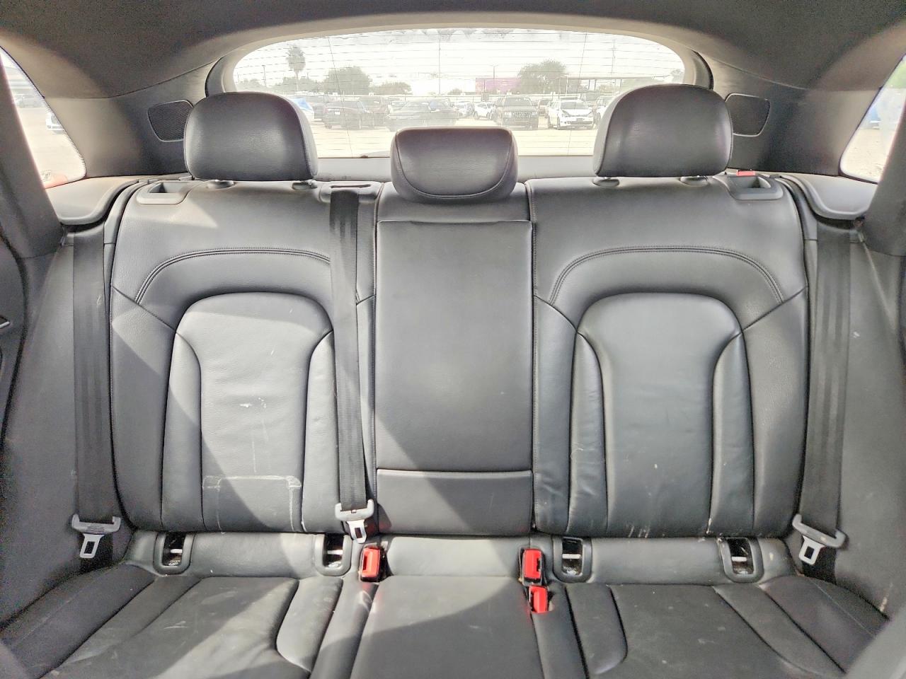2016 Audi Q3 VIN WA1BFCFS3GR011026 photo 10