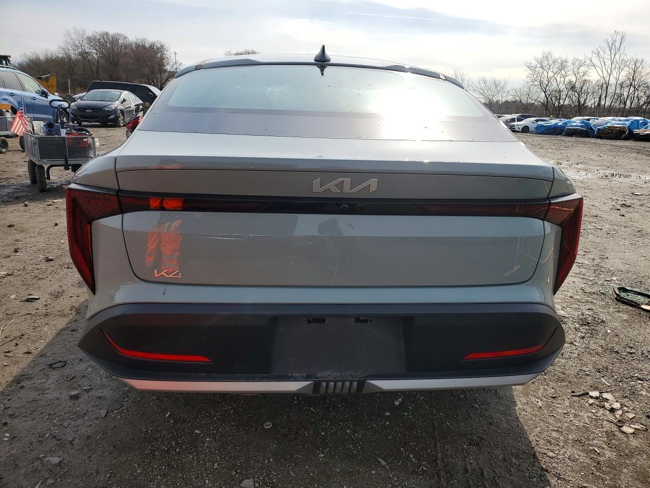 2025 Kia All other VIN 3KPFT4DE3SE016220 photo 6