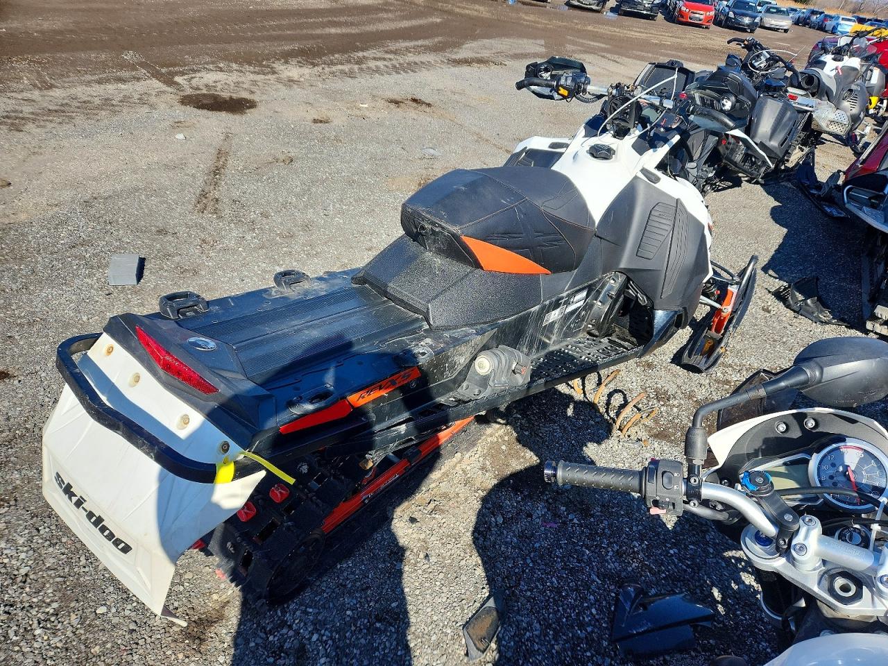 2016 SKI Renegade VIN 2BPSUWGF9GV000032 photo 4