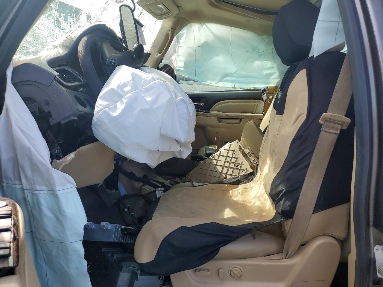 2013 GMC Yukon VIN 1GKS2EEF3DR142846 photo 7
