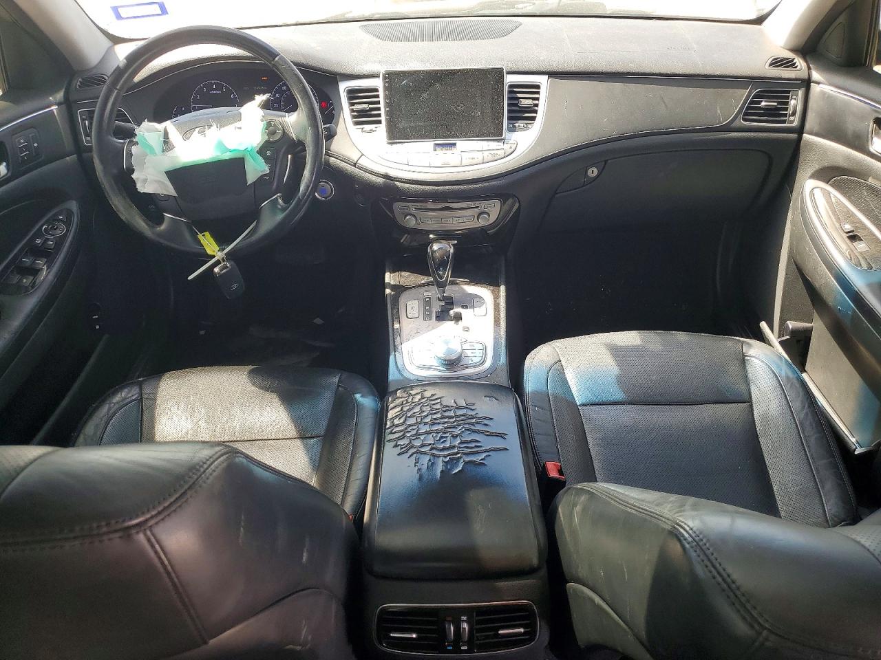 2014 Hyundai Genesis VIN KMHGC4DD3EU262357 photo 8