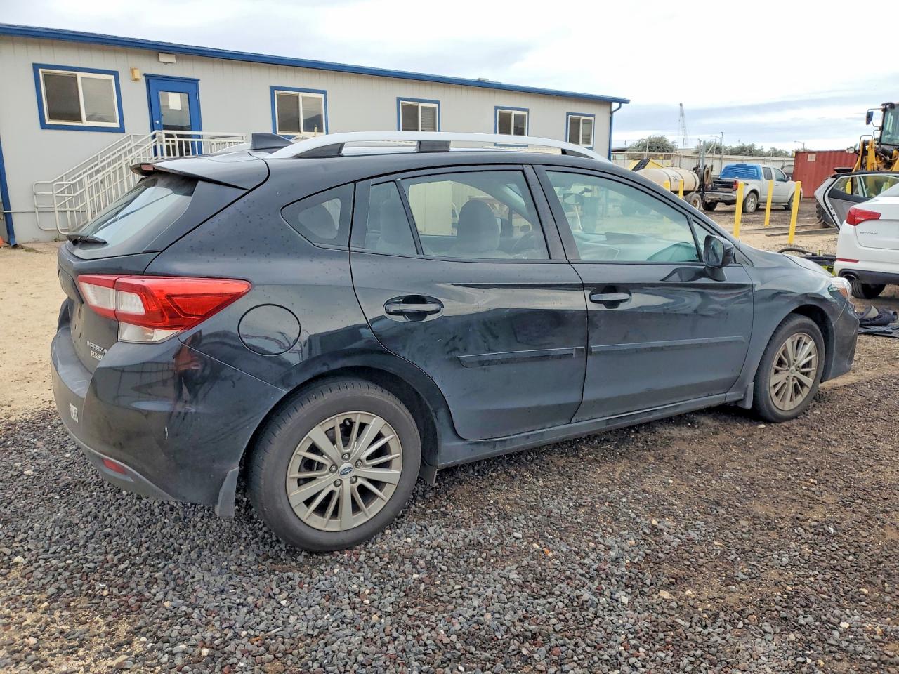 2017 Subaru Impreza VIN 4S3GTAB67H3718846 photo 3