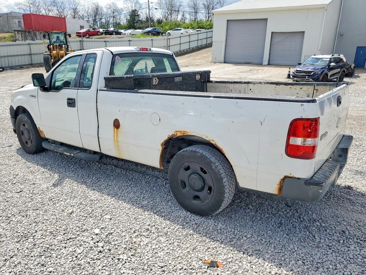2007 Ford F150 VIN 1FTRF12287KC66648 photo 2