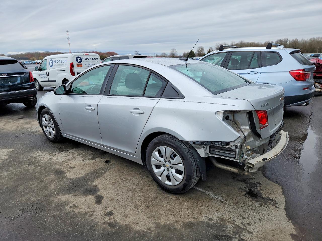 2013 Chevrolet Cruze VIN 1G1PA5SG5D7116934 photo 2