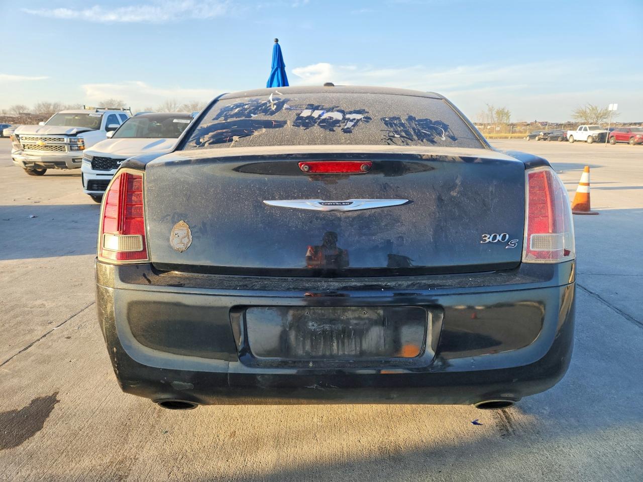 2013 Chrysler 300 VIN 2C3CCABT7DH635286 photo 6