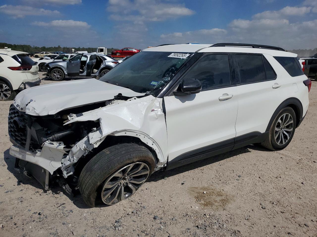 2025 Ford Explorer VIN 1FMUK7KH4SGA81209 photo 1