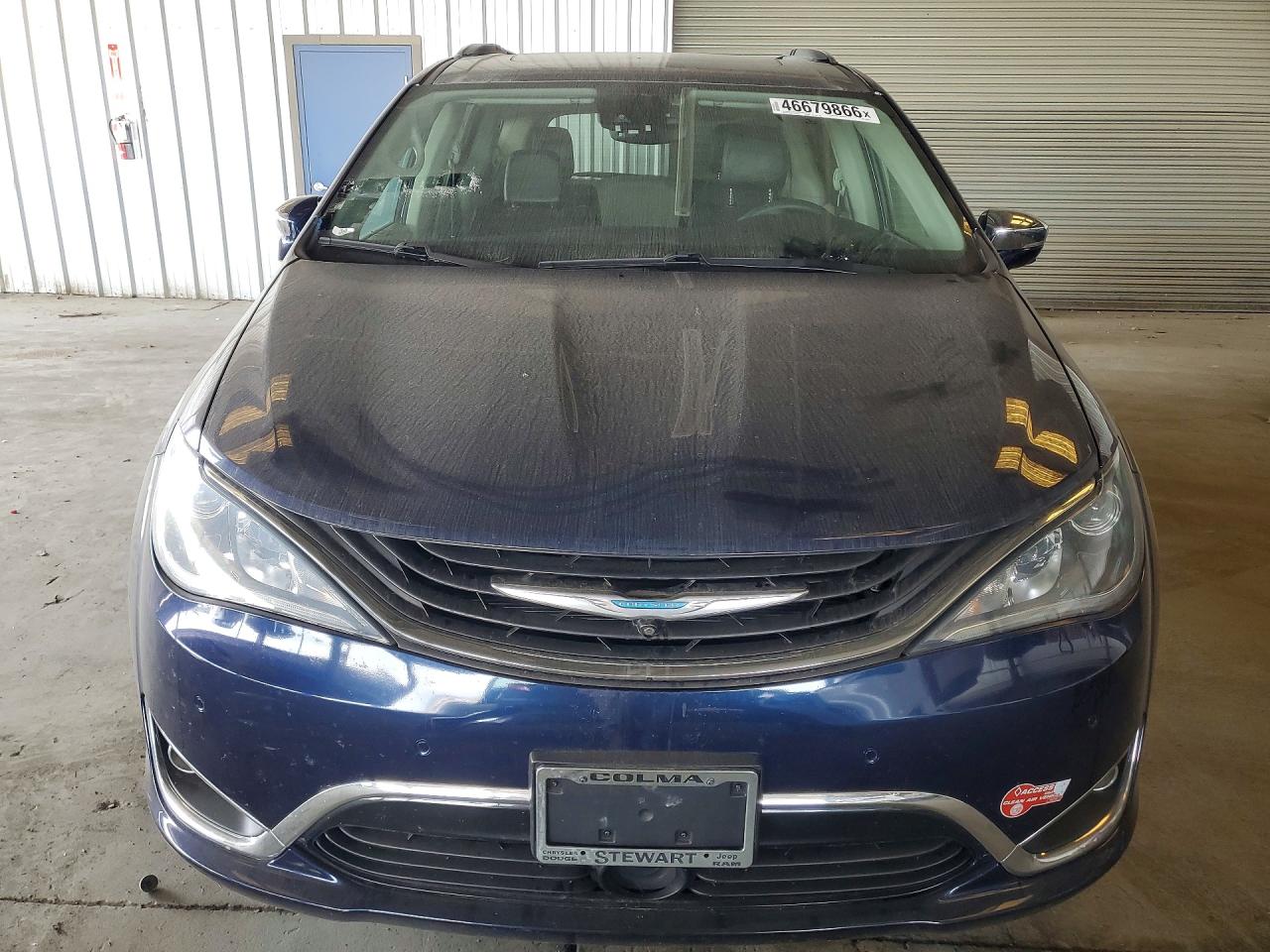 2018 Chrysler Pacifica VIN 2C4RC1N79JR230136 photo 5