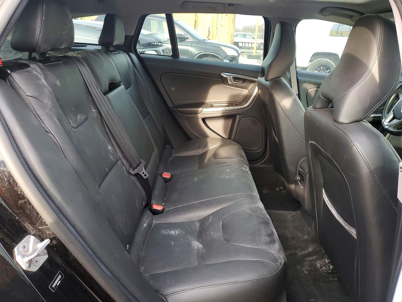 2016 Volvo V60 VIN YV1612SM1G1325337 photo 10